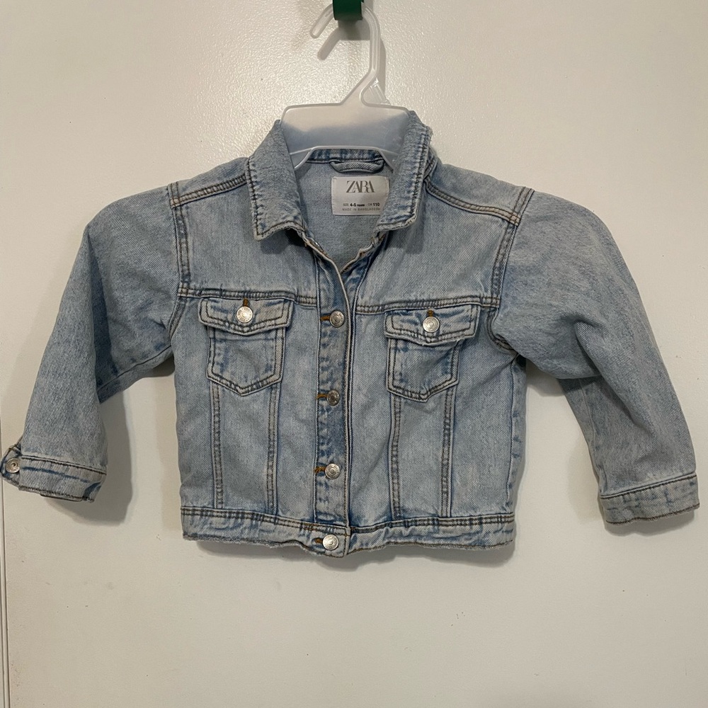 Zara girls 4-5 yrs snap up Denim Jacket w pockets 100% Cotton